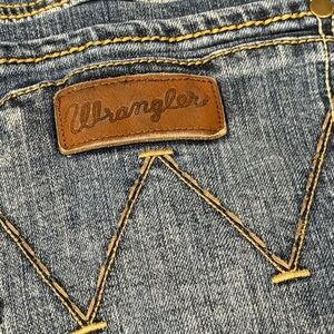 Wrangler Retro Slim Boot Blue Jeans Size 40x32.  Price Drop 2/2/2026!!